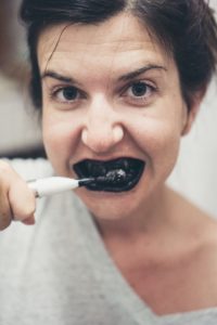 CHARCOAL_IS_IT_A_BONUS_FOR_DENTAL_HEALTH_OR_JUST_ANOTHER_PASSING_FAD