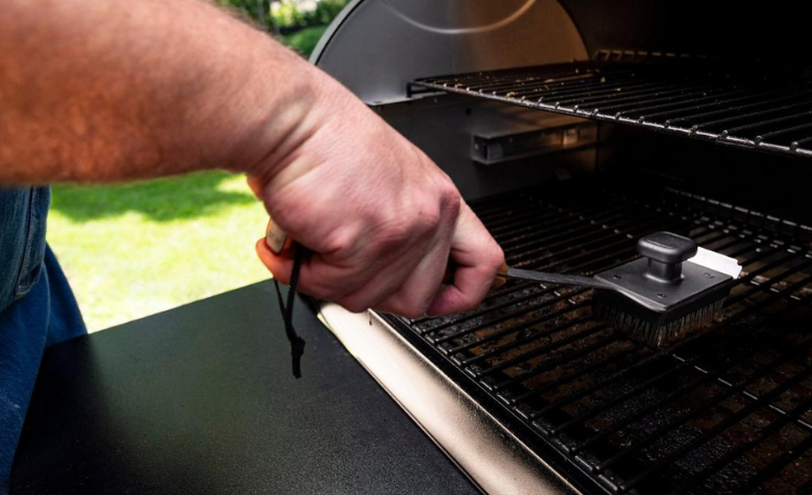 Cleaning your BBQ is easy with these tips